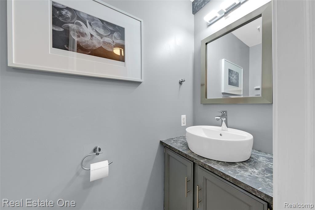 1271 Arms Court Rochester Hills, MI 48307 - Photo 20 of 71