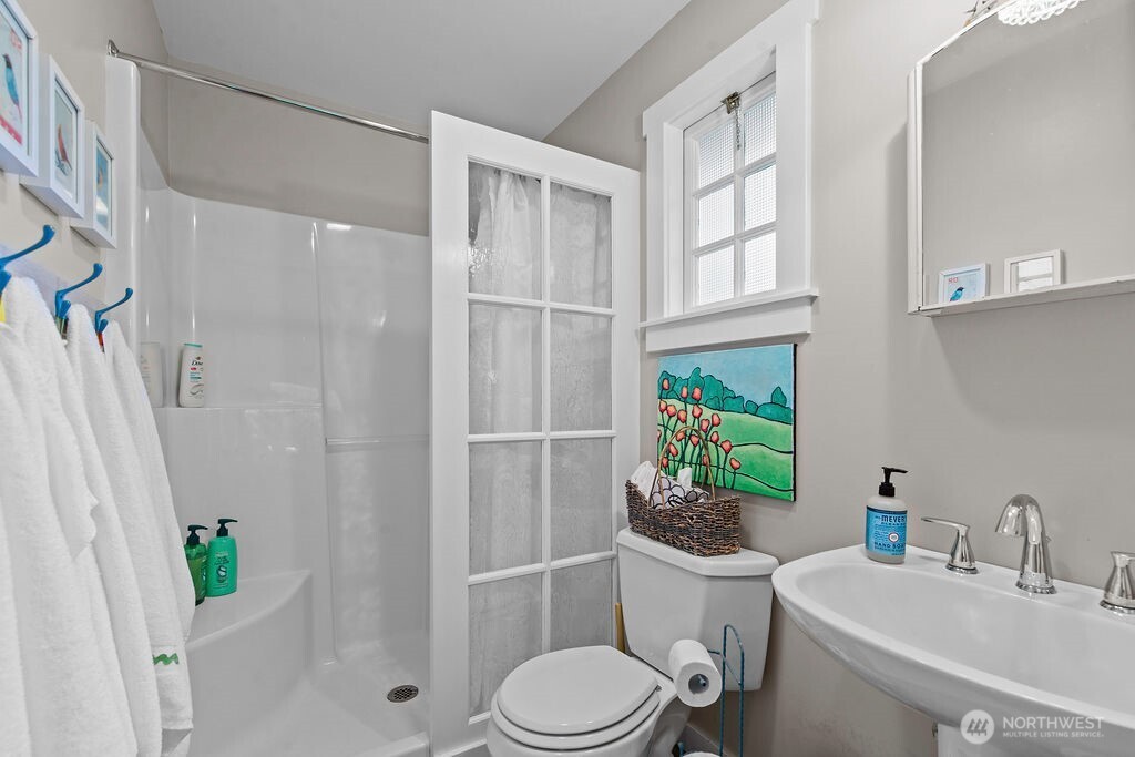 8343 Glenwood Road Southwest Port Orchard, WA 98367 - Photo 34 of 39 Gallery Image 34