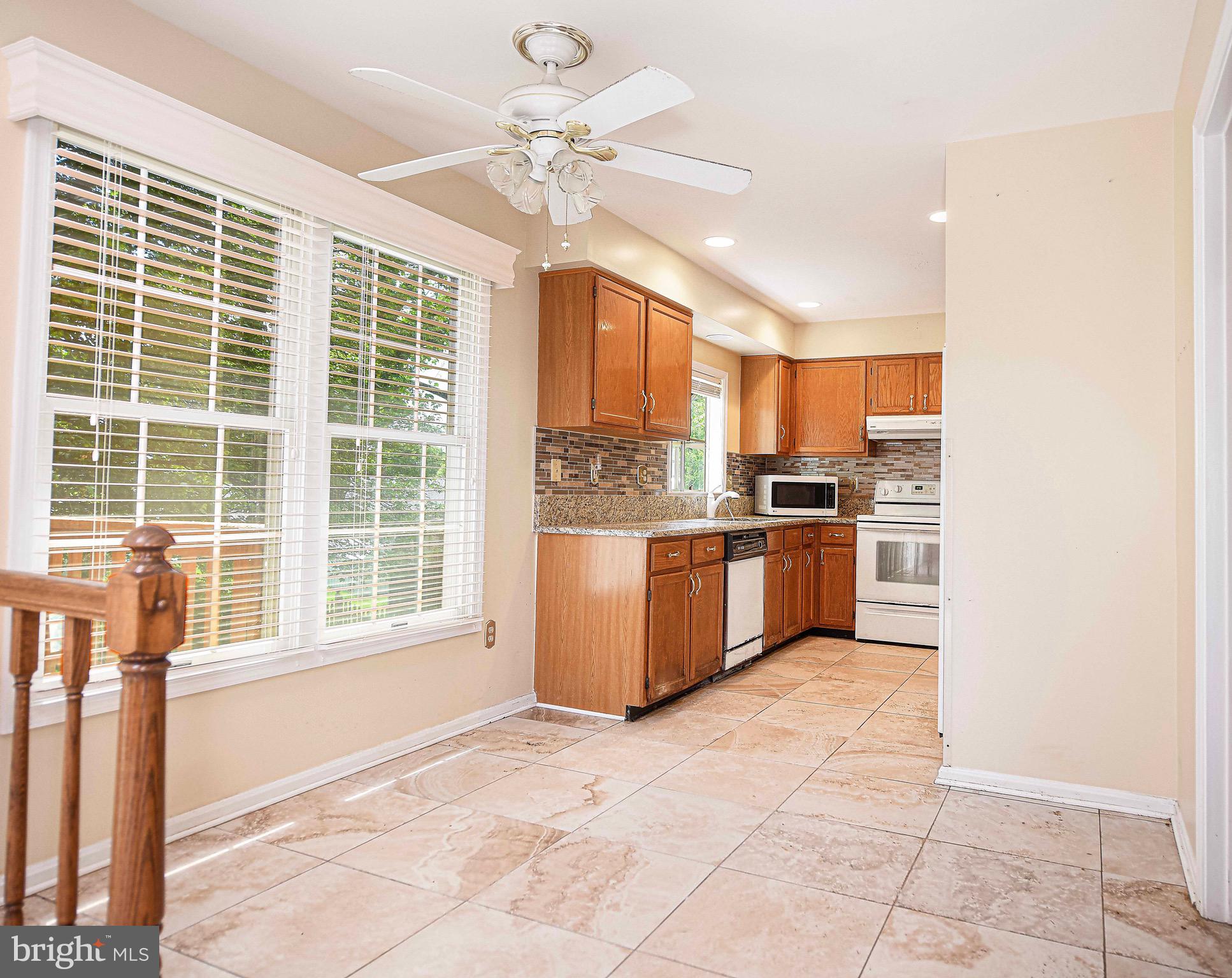 8819 Falcon Ridge Drive Randallstown, MD 21133 - Photo 11 of 38 Breakfast Nook