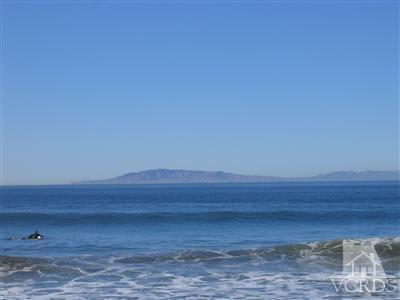 639 Raft Lane Oxnard, CA 93035 - Photo 22 of 23 a view of room and an ocean view