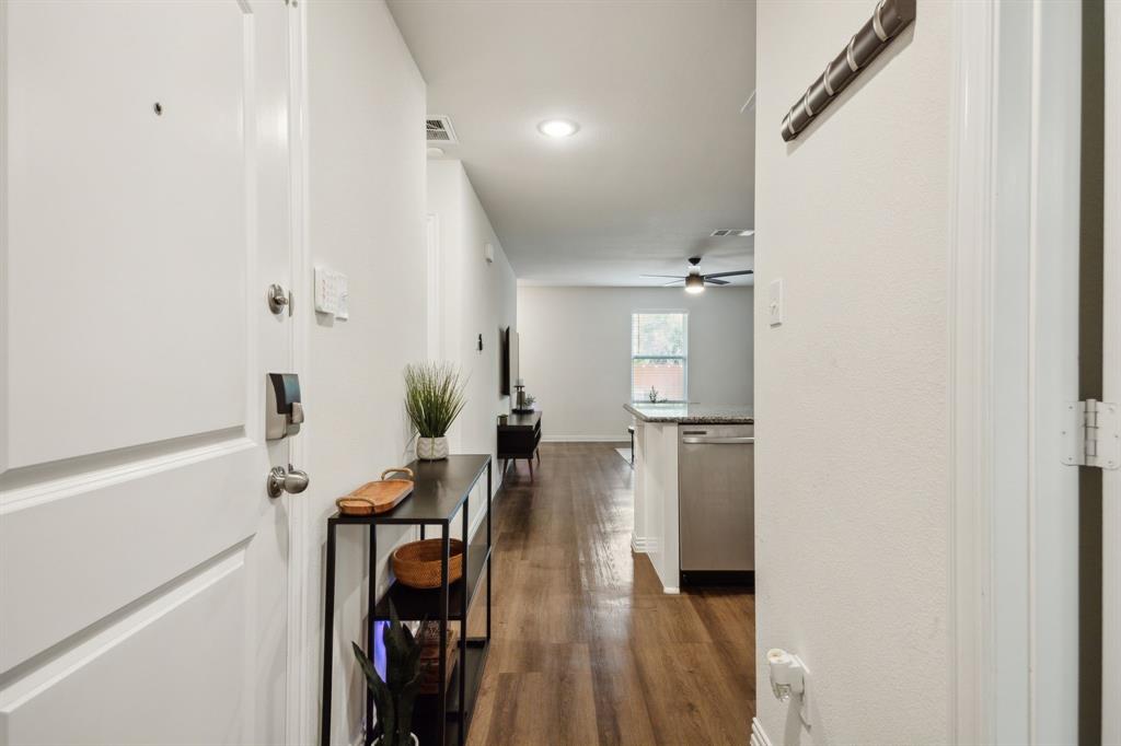 2326 Harding Street Dallas, TX 75215 - Photo 4 of 25
