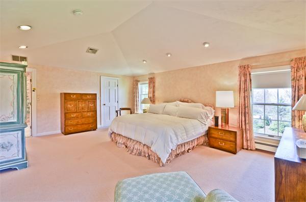 29 Solomon Pierce Road Lexington, MA 02420 - Photo 17 of 29 Gallery Image 17