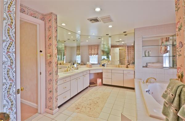 29 Solomon Pierce Road Lexington, MA 02420 - Photo 18 of 29 Gallery Image 18
