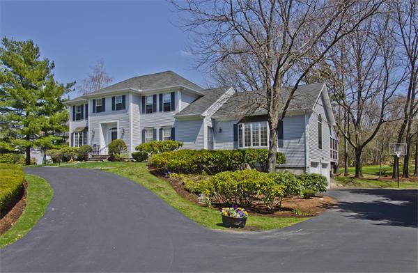 29 Solomon Pierce Road Lexington, MA 02420 - Photo 2 of 29 Gallery Image 2