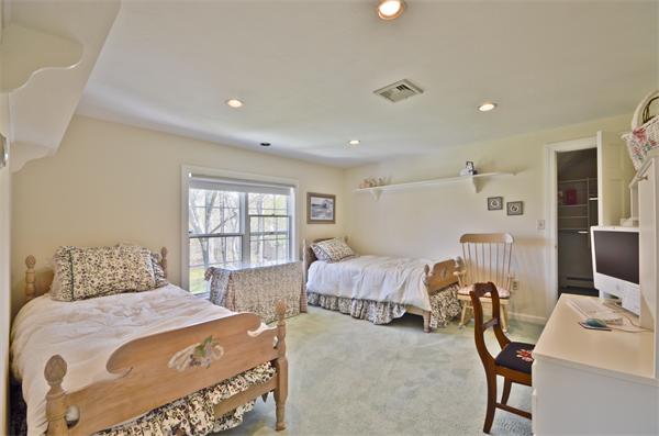 29 Solomon Pierce Road Lexington, MA 02420 - Photo 21 of 29 Gallery Image 21