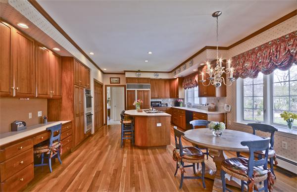 29 Solomon Pierce Road Lexington, MA 02420 - Photo 9 of 29 Gallery Image 9
