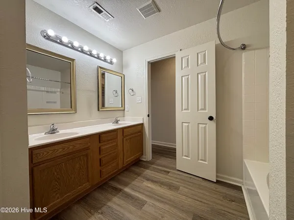 $1,100 | 60 Rainbow Drive, Unit 5, Jacksonville, NC 28546