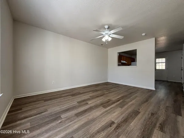 $1,100 | 60 Rainbow Drive, Unit 5, Jacksonville, NC 28546