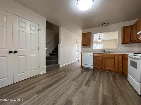 $1,100 | 60 Rainbow Drive, Unit 5, Jacksonville, NC 28546