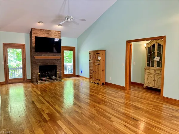 $799,900 | 906 Rocky Cove Lane, Denton, NC 27239