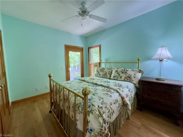 $799,900 | 906 Rocky Cove Lane, Denton, NC 27239
