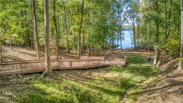 $799,900 | 906 Rocky Cove Lane, Denton, NC 27239