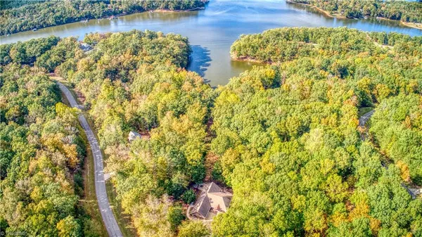 $799,900 | 906 Rocky Cove Lane, Denton, NC 27239