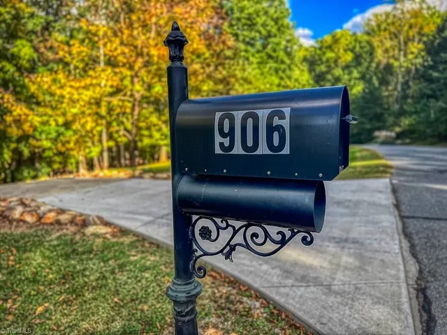 $889,000 | 906 Rocky Cove Lane, Denton, NC 27239