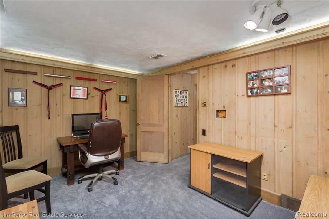 757 Trombley Road Grosse Pointe, MI 48230 - Photo 24 of 29 757 Trombley Rd Grosse Pointe-large-041-37-757 Trombley Road Grosse-1500x1000-72dpi.jpg
