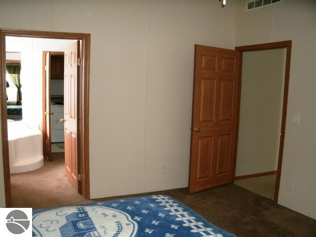 13343 Winters Road Kewadin, MI 49648 - Photo 14 of 21 1741976-13.JPG
