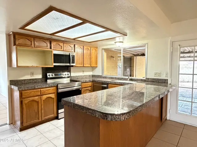 $2,350 | 4403 West Keating Circle, Glendale, AZ 85308