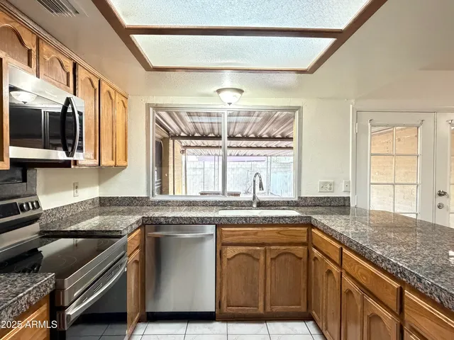 $2,350 | 4403 West Keating Circle, Glendale, AZ 85308