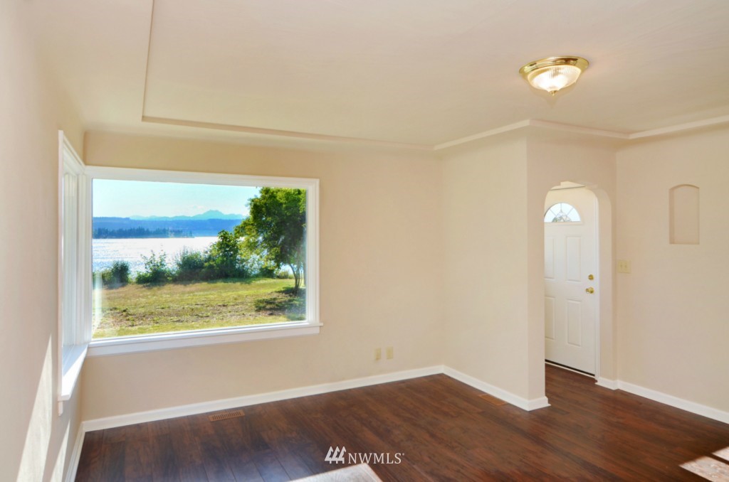 772 Northwest Riddell Road Bremerton, WA 98310 - Photo 4 of 9 Gallery Image 4