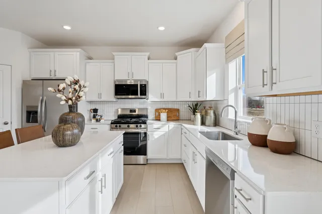 $502,480 | 137 Ridgeview Lane, Elko New Market, MN 55054