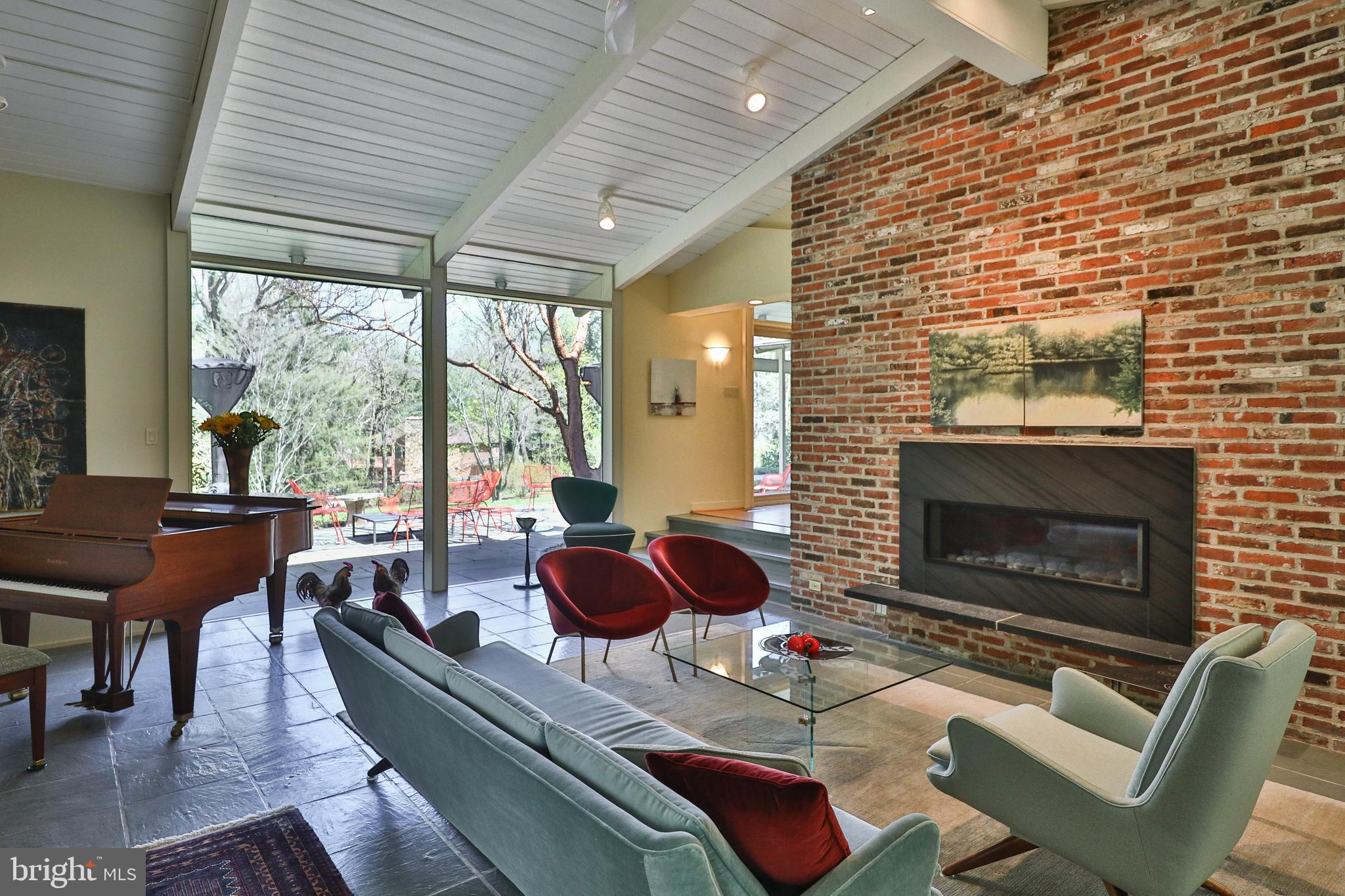 972 Frazier Road Rydal, PA 19046 - Photo 12 of 43 living room