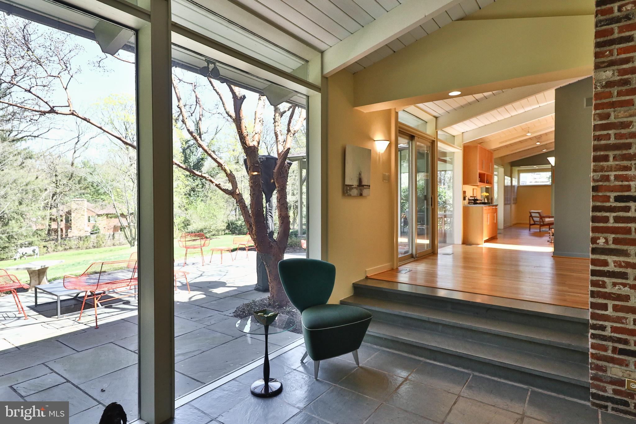 972 Frazier Road Rydal, PA 19046 - Photo 13 of 43 living room