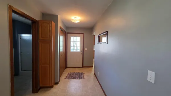 $135,000 | 511 1st Street West, Lakefield, MN 56150