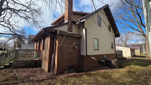 $135,000 | 511 1st Street West, Lakefield, MN 56150