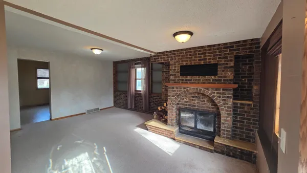 $135,000 | 511 1st Street West, Lakefield, MN 56150