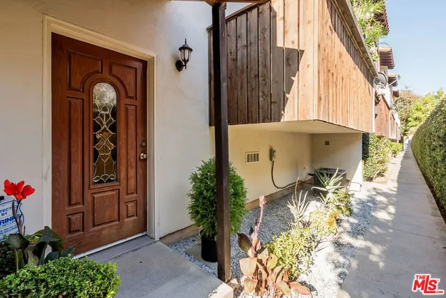 $659,000 | 21925 Belshire Avenue, Unit 7, Hawaiian Gardens, CA 90716