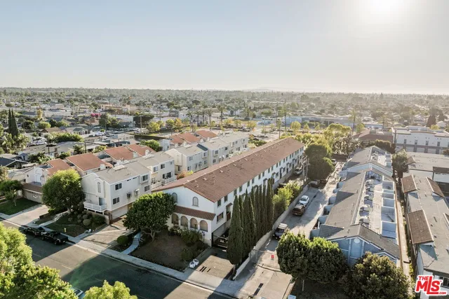 $659,000 | 21925 Belshire Avenue, Unit 7, Hawaiian Gardens, CA 90716