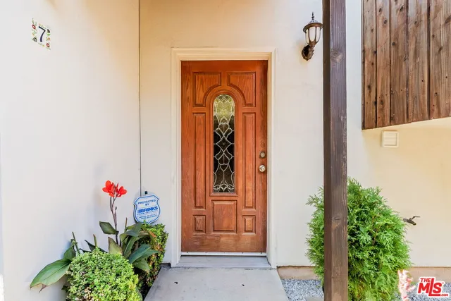 $659,000 | 21925 Belshire Avenue, Unit 7, Hawaiian Gardens, CA 90716