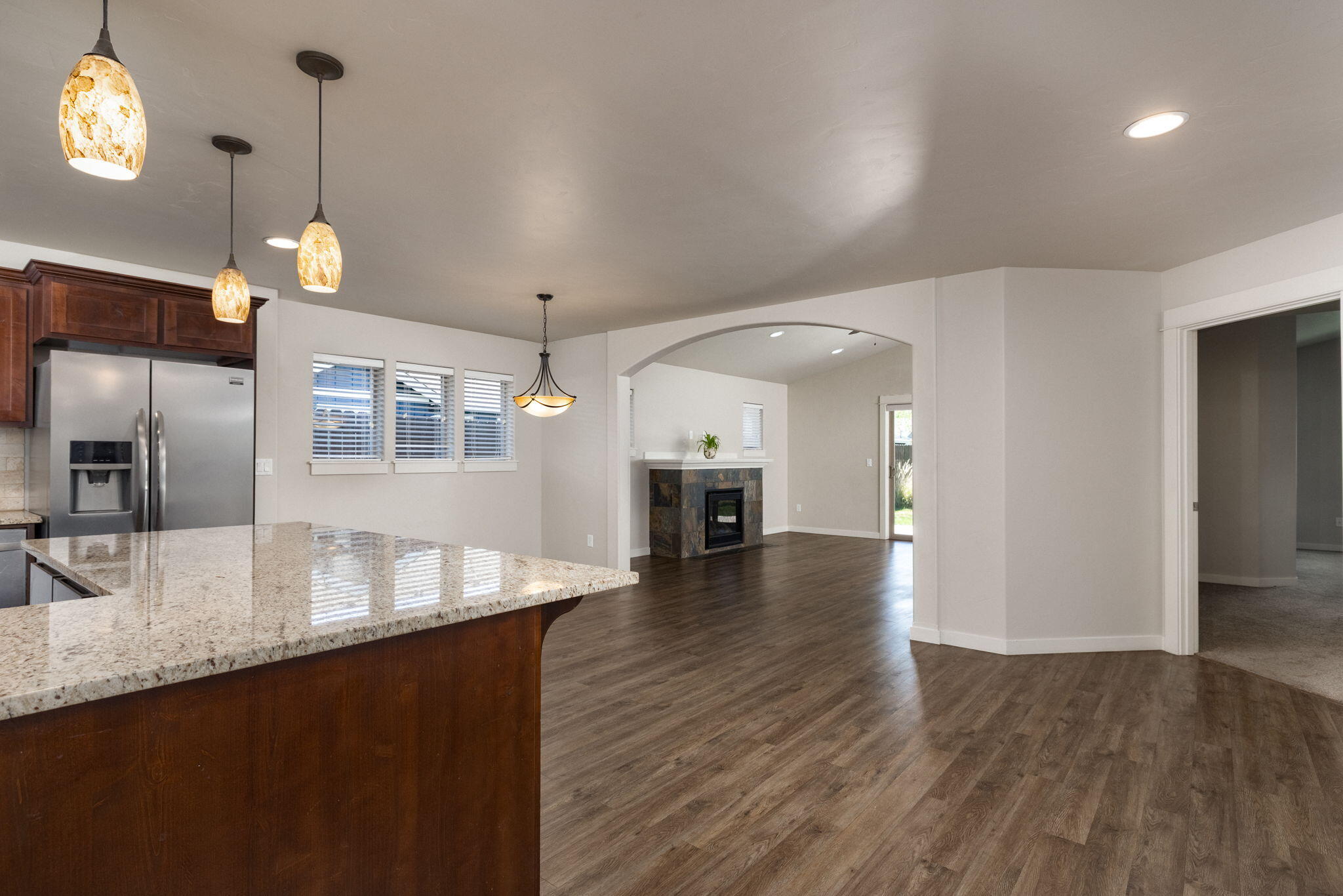 21189 Capella Place Bend, OR 97702 - Photo 5 of 31