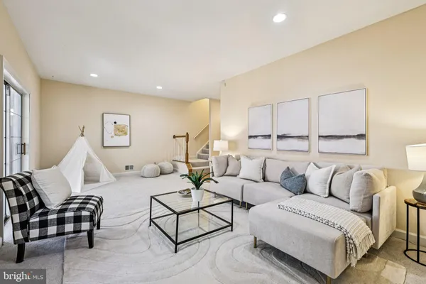 $1,050,000 | 2746 Pembsly Drive, Vienna, VA 22181