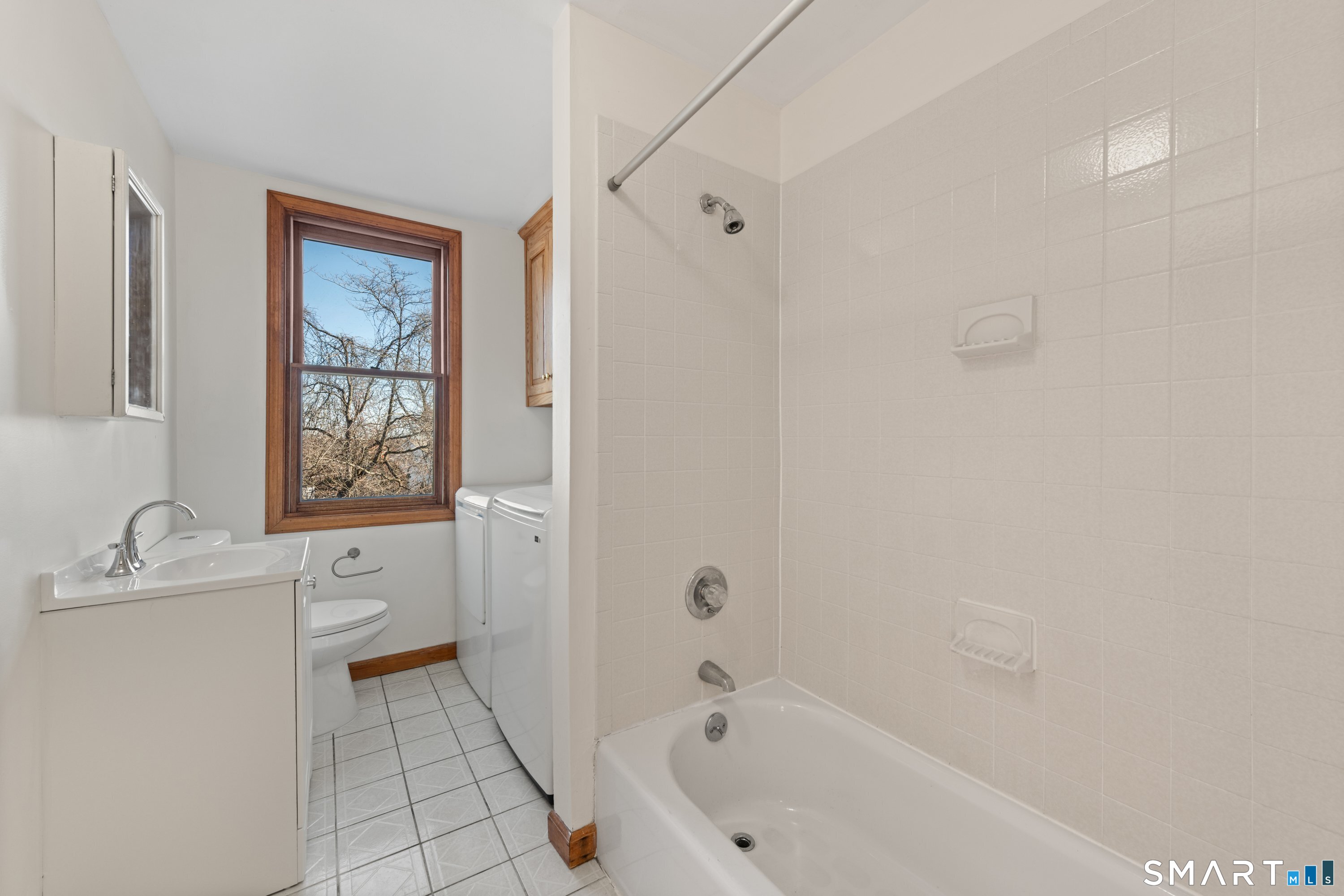 275 Jennings Road, Unit 2 Fairfield, CT 06825 - Photo 12 of 17