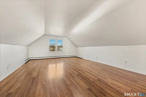 $3,300 | 275 Jennings Road, Unit 2, Fairfield, CT 06825