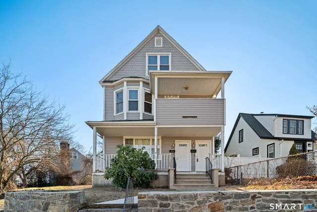 $3,300 | 275 Jennings Road, Unit 2, Fairfield, CT 06825