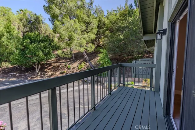 $825,000 | 10831 Roycroft Street, Unit 18, Sun Valley, CA 91352