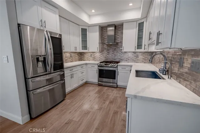 $825,000 | 10831 Roycroft Street, Unit 18, Sun Valley, CA 91352