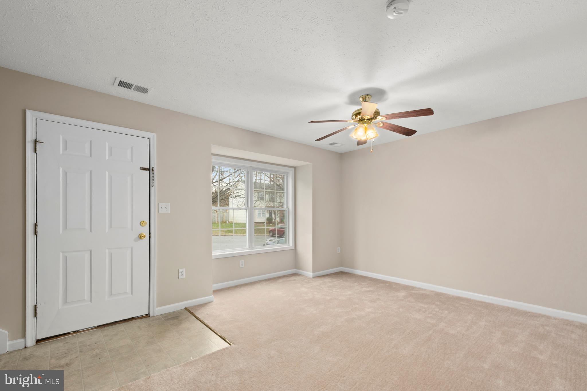 418 Ridgefield Avenue Stephens City, VA 22655 - Photo 2 of 7