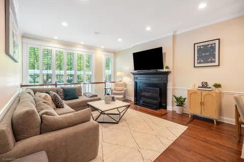 $849,900 | 1541 West Montana Street, Unit 1, Chicago, IL 60614