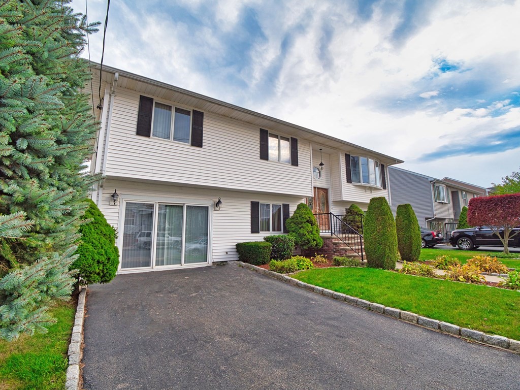 780 Jefferson Street Fall River, MA 02721 - Photo 3 of 42