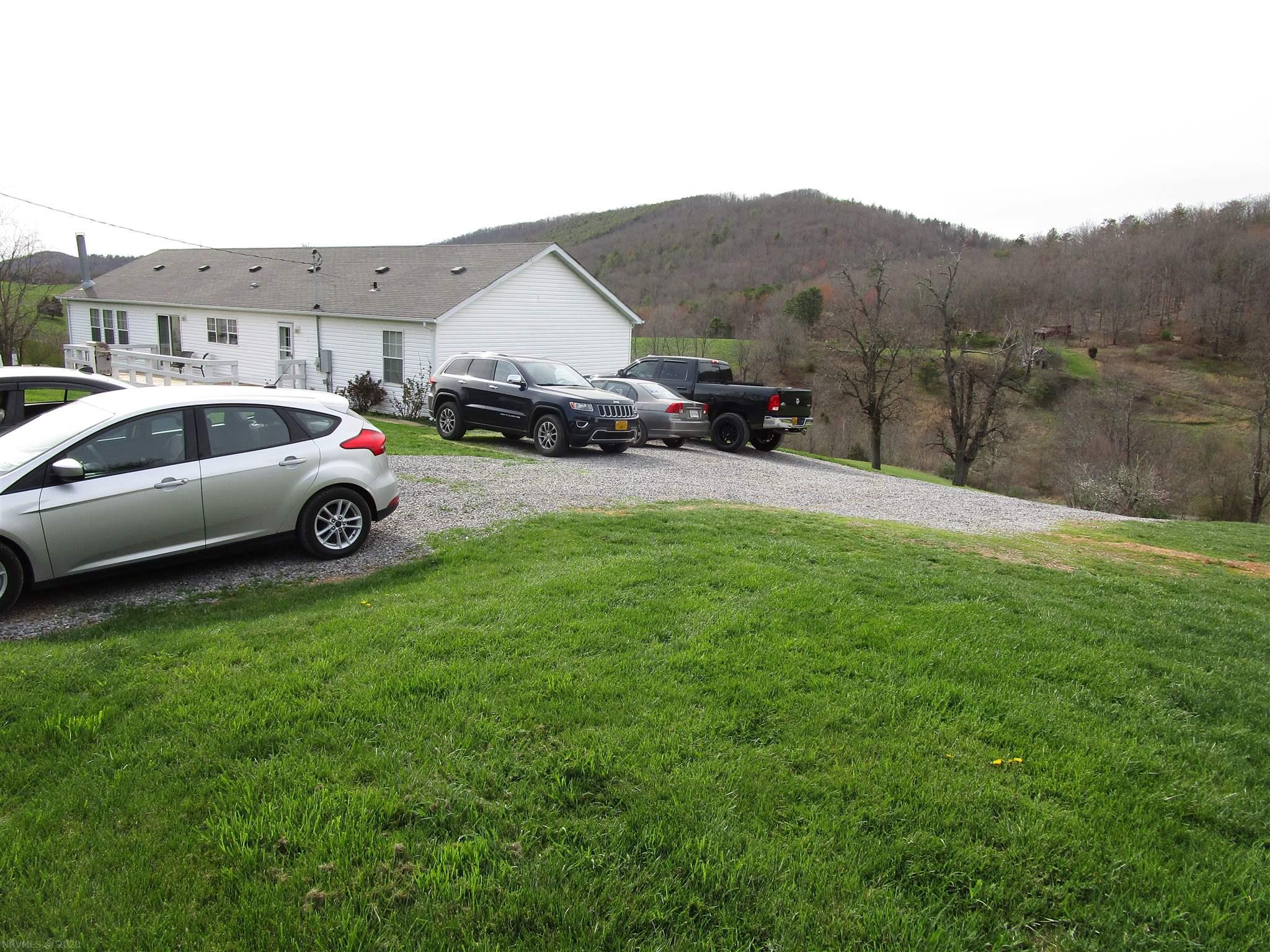 3990 Sunflower Road Pilot, VA 24138 - Photo 11 of 45 Gallery Image 11