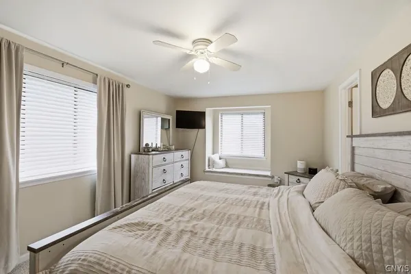 $229,900 | 8215 Beehive Circle, Clay, NY 13090