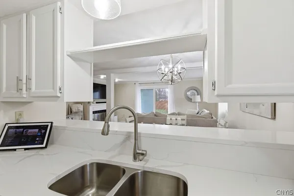 $229,900 | 8215 Beehive Circle, Clay, NY 13090