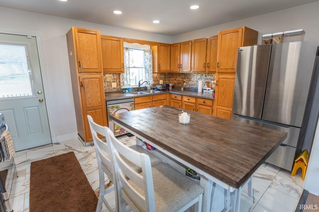 7969 Rose Road Plymouth, IN 46563 - Photo 4 of 28