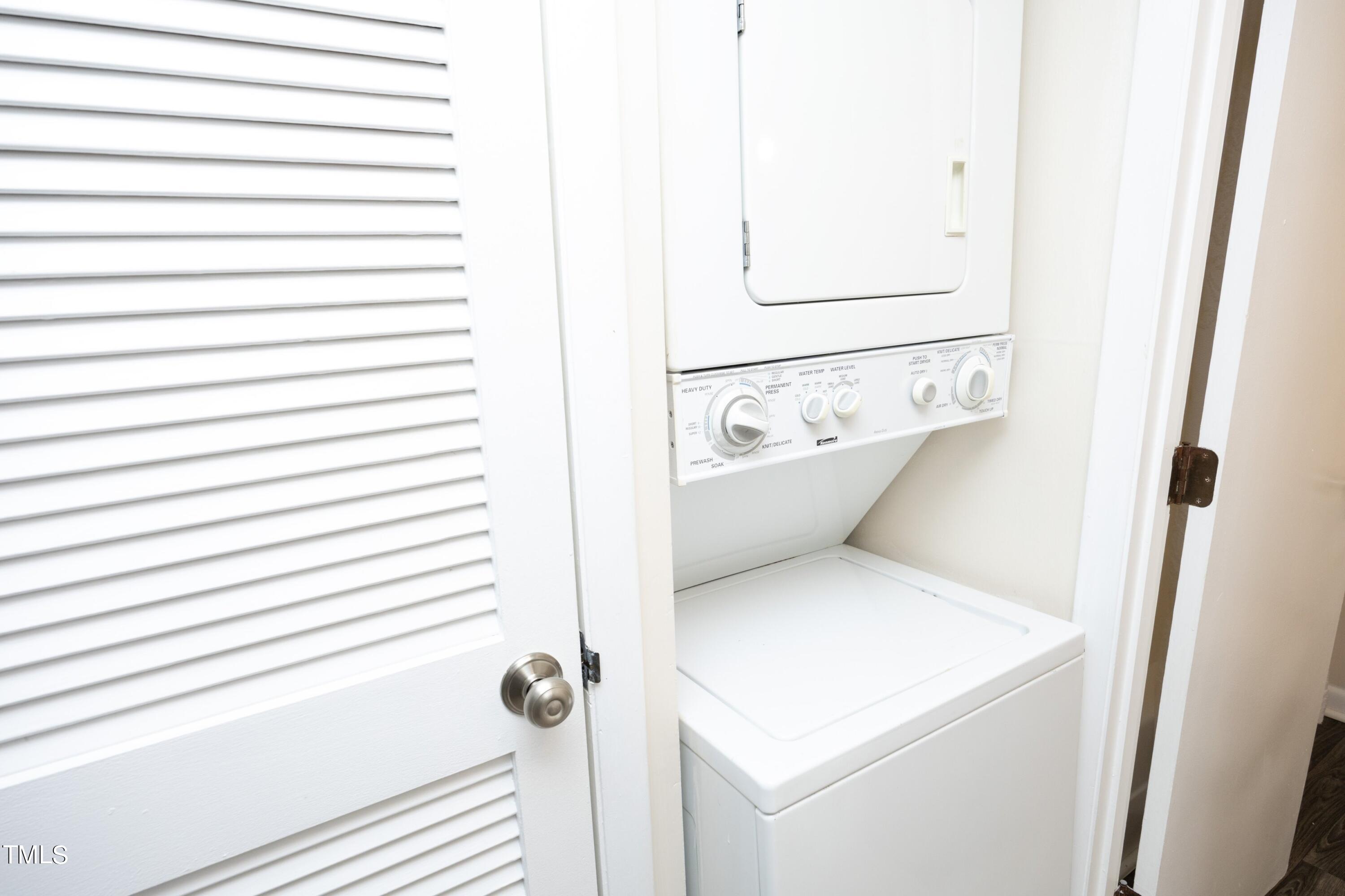 630 Pine Ridge Place Raleigh, NC 27609 - Photo 20 of 29 17WasherDryer