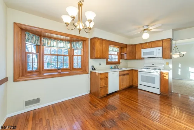 $850,000 | 3 Maple Court, East Hanover, NJ 07936