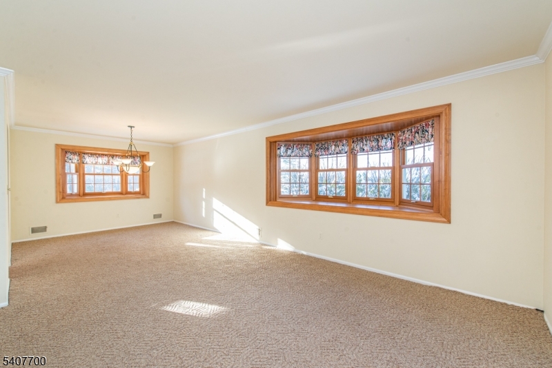 3 Maple Court East Hanover, NJ 07936 - Photo 19 of 27