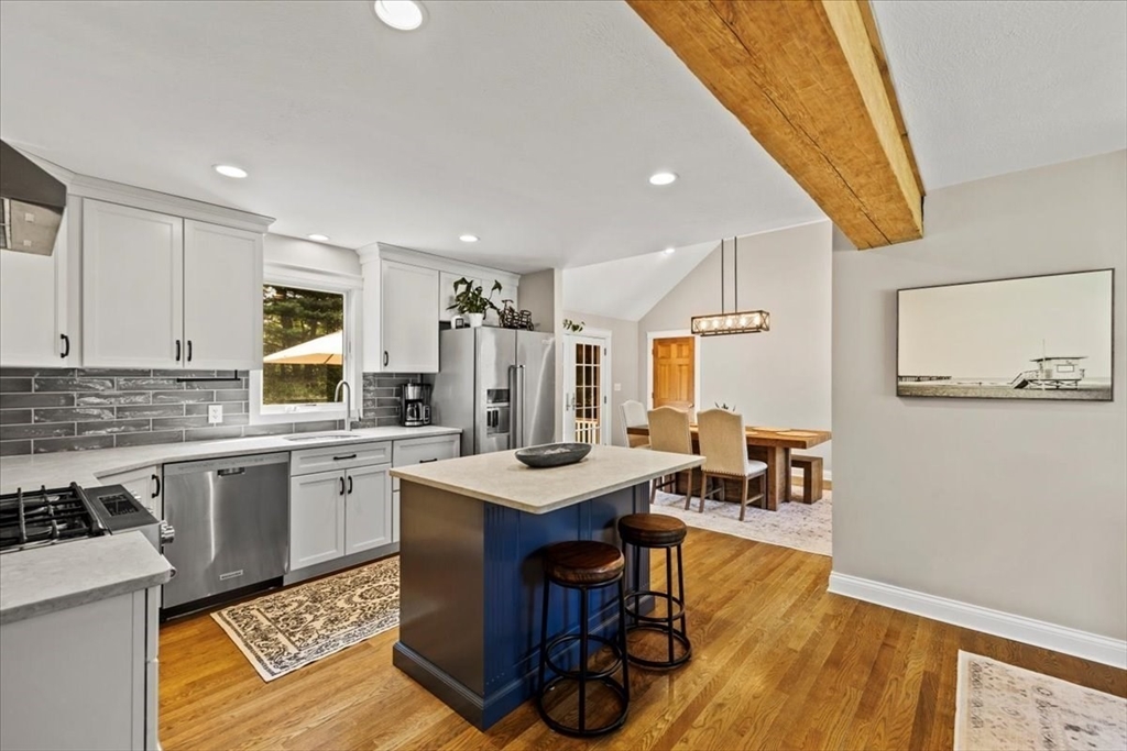 51 Orchard Avenue Hanson, MA 02341 - Photo 5 of 42